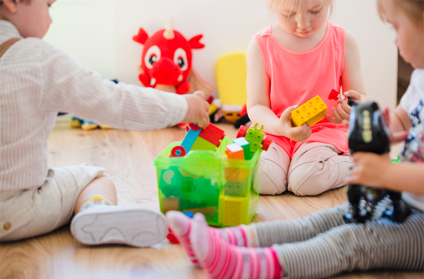 Spielgruppen für Eltern mit Kindern im ersten Lebensjahr